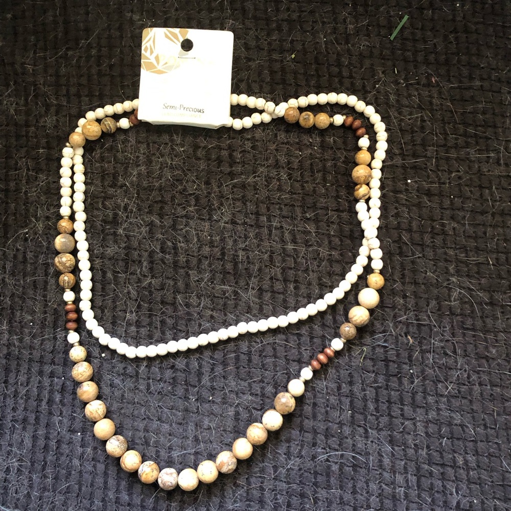 Pomina Sandstone Jasper & Howlite Necklace - 740 $25 or $20 w/offer